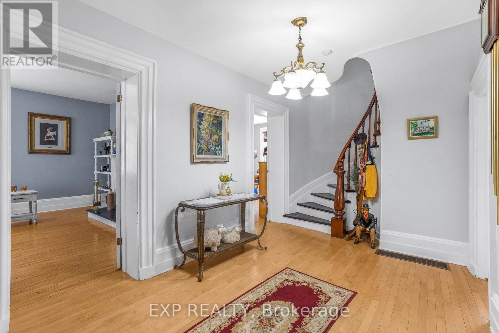 8 John Street, Champlain, Ontario  K0B 1K0 - Photo 7 - X12155131