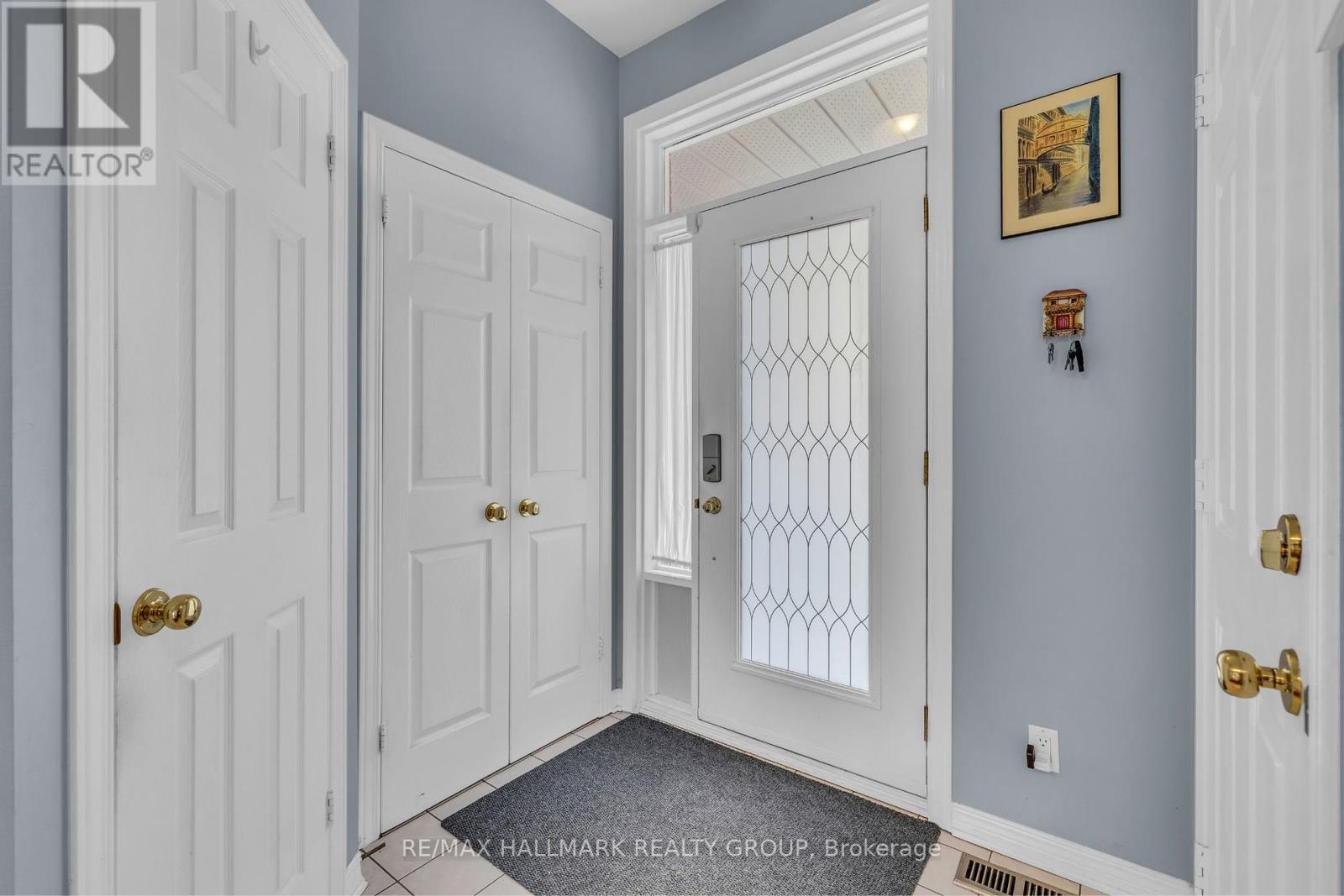 Property at 124 KIMBERWICK CRESCENT image 3