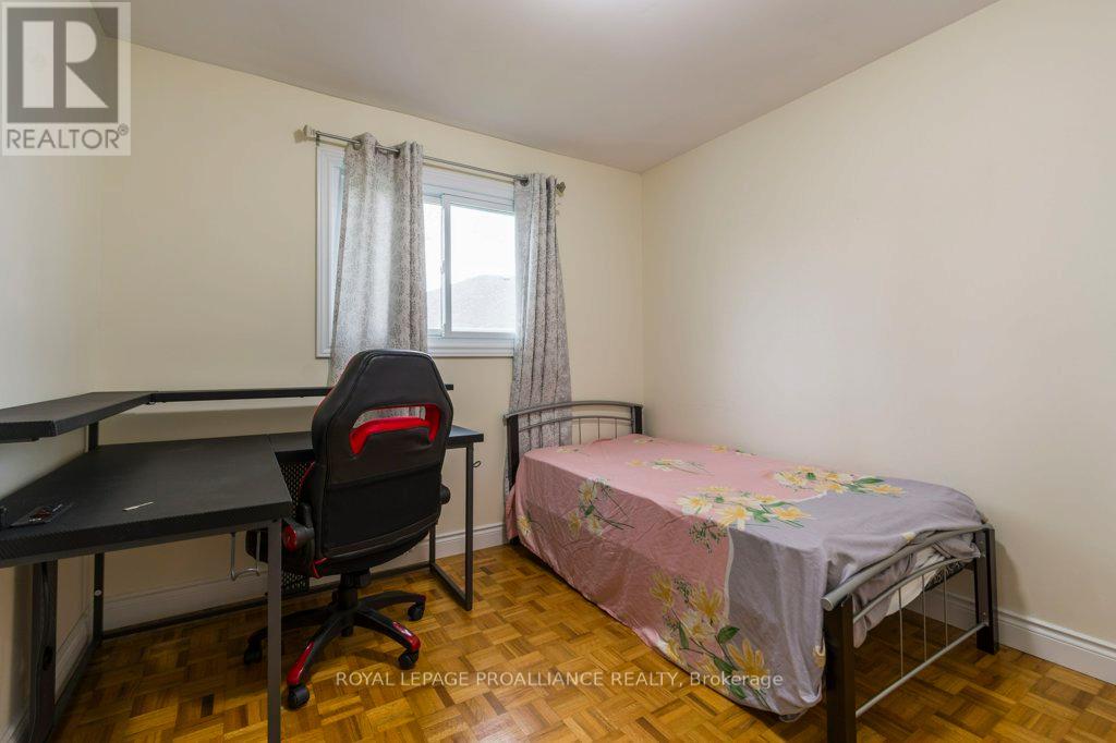 17 Edgeview Drive, Quinte West, Ontario  K8V 3G2 - Photo 22 - X12154888