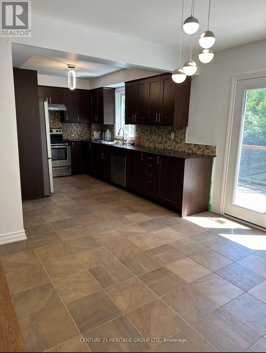 Main - 27 Hammond Drive, Aurora, Ontario  L4G 2T8 - Photo 22 - N12133529