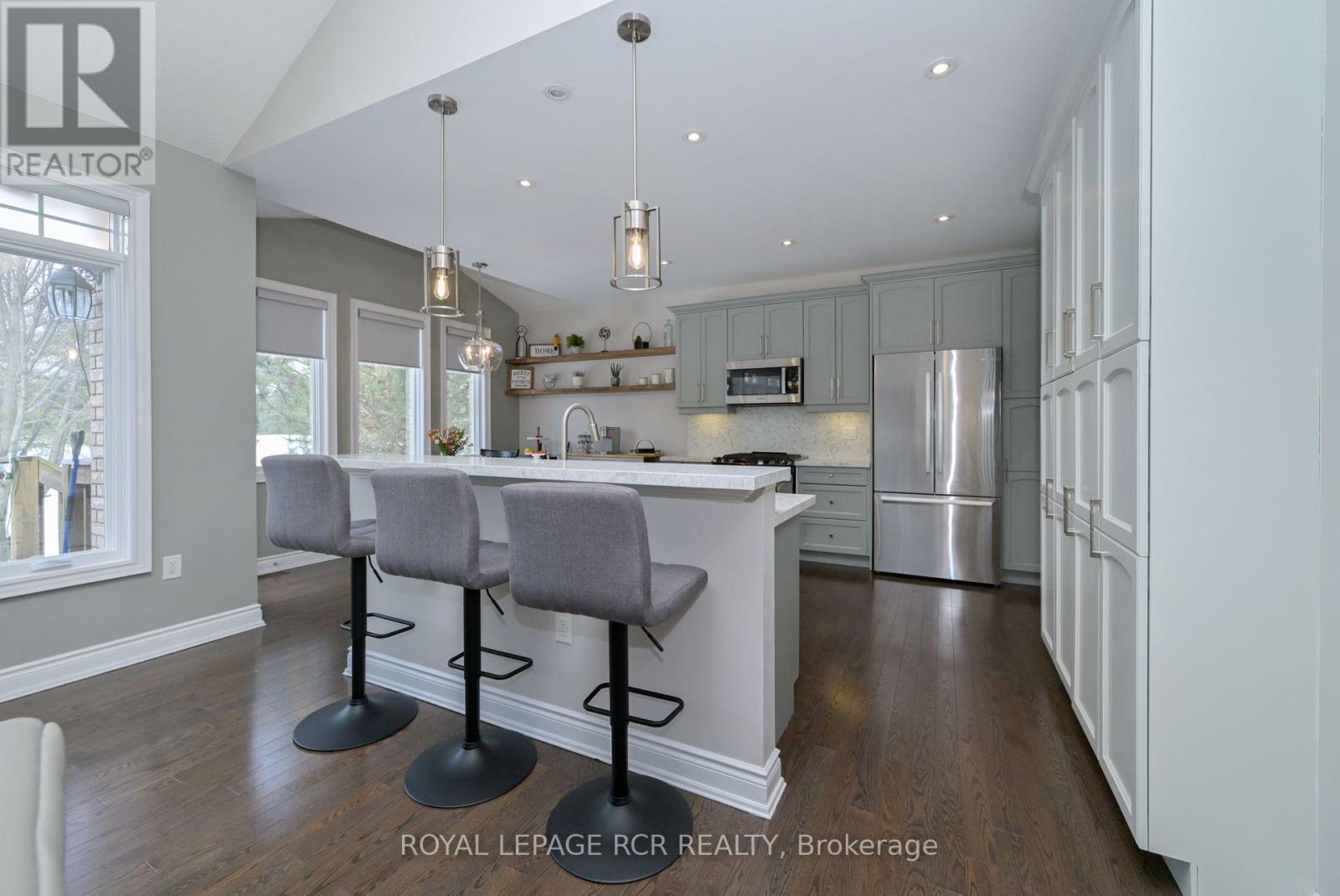 2 Tuscany Grande, New Tecumseth, Ontario  L9R 0E2 - Photo 6 - N11996465