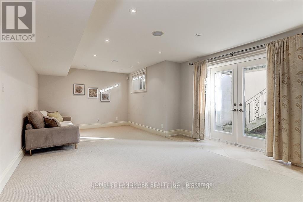 34 Moccasin Trail, Toronto, Ontario  M3C 1Y7 - Photo 34 - C12155026