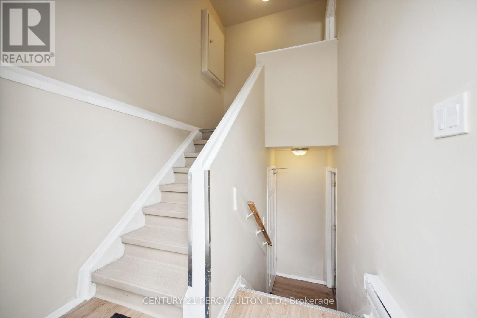 15 Isabel Street E, Belleville, Ontario  K8P 3N4 - Photo 16 - X12126875