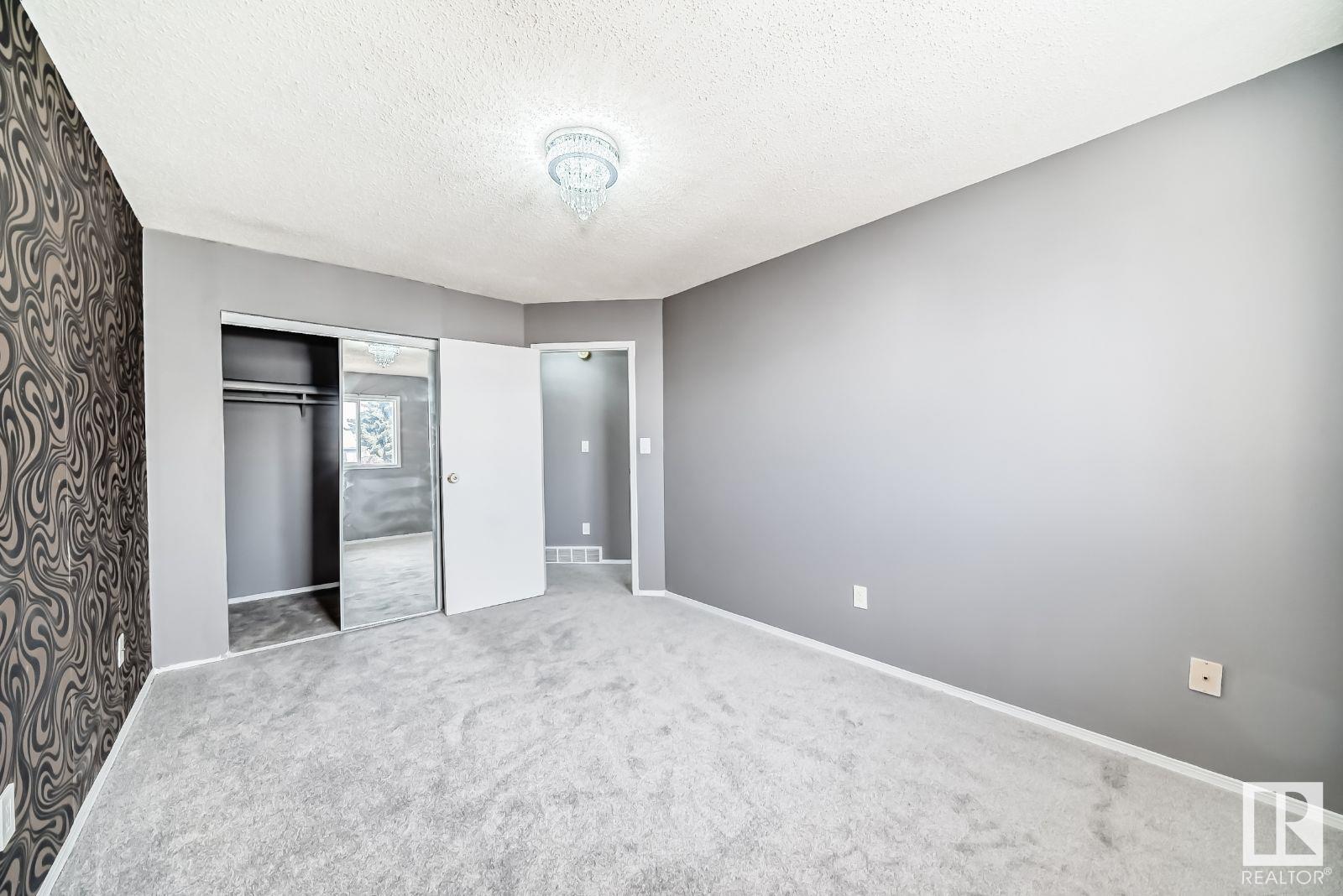 Property at 1552 MILL WOODS E NW image 2