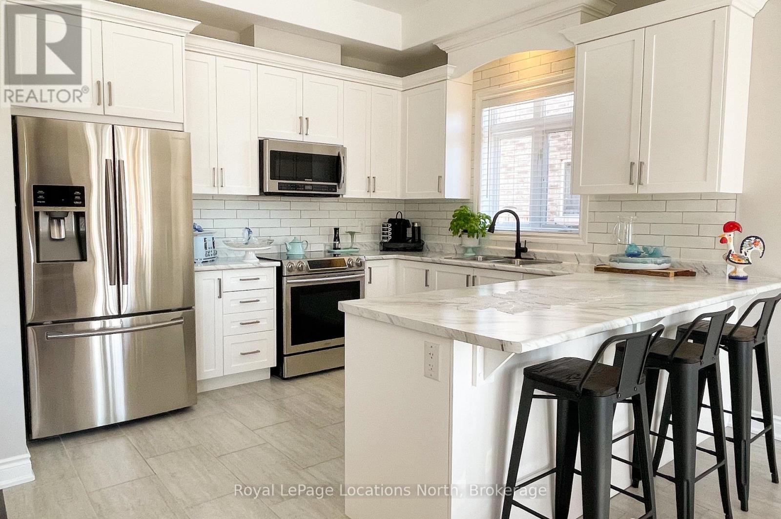 15 Patchell Court, Springwater, Ontario L0M 1P0 - Photo 16 - S12043916