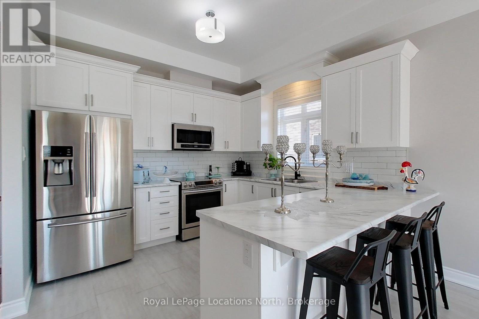 15 Patchell Court, Springwater, Ontario L0M 1P0 - Photo 14 - S12043916