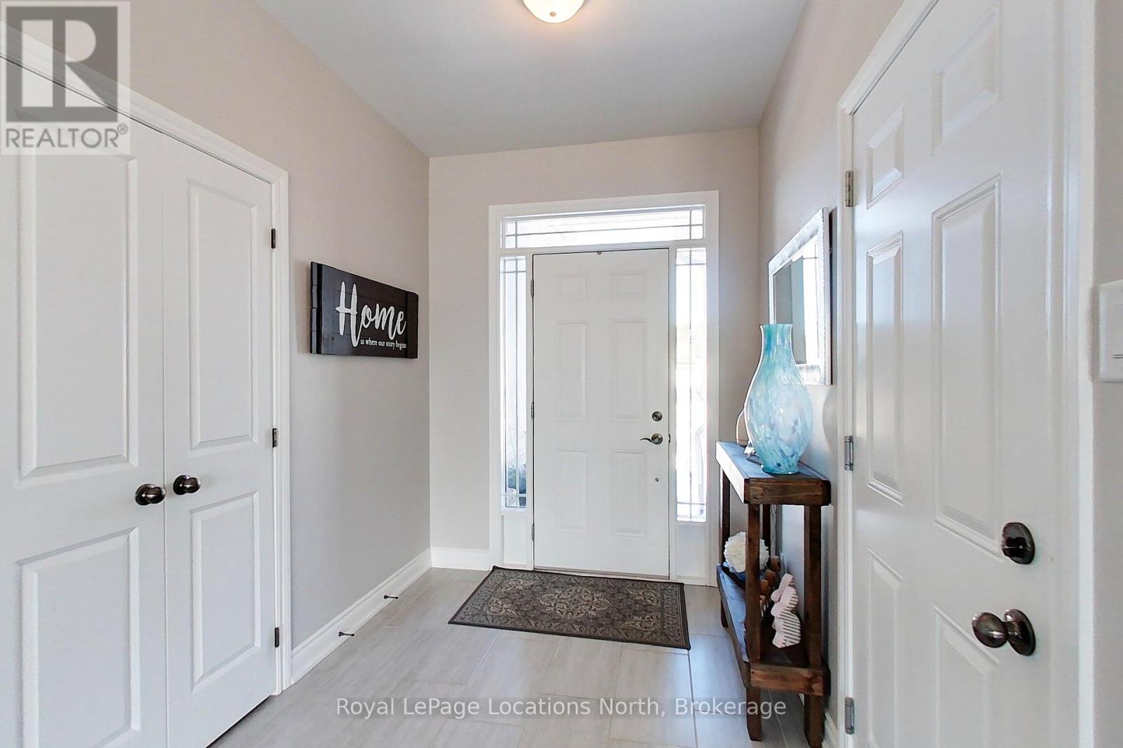 15 Patchell Court, Springwater, Ontario L0M 1P0 - Photo 3 - S12043916