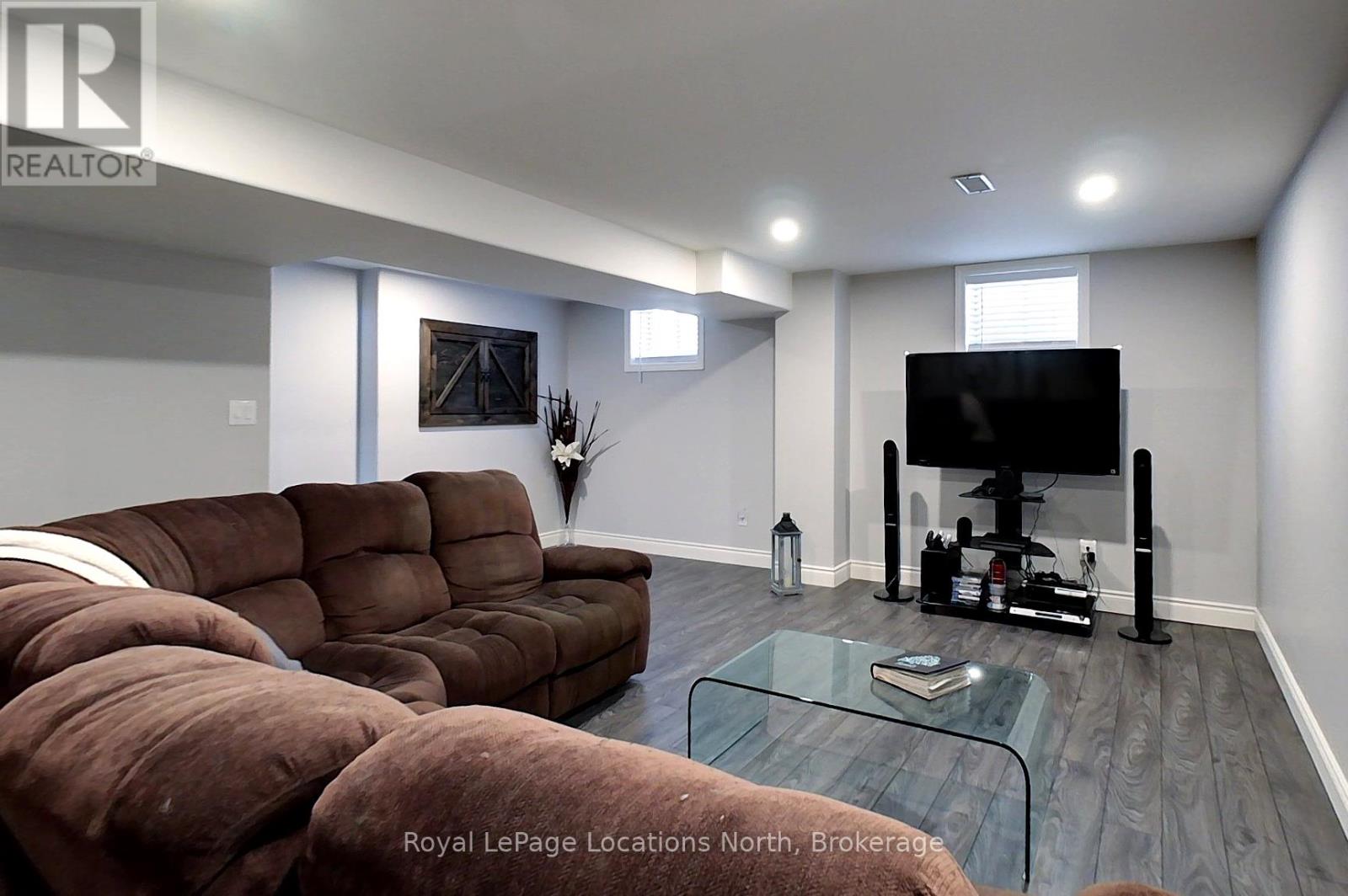 15 Patchell Court, Springwater, Ontario L0M 1P0 - Photo 33 - S12043916