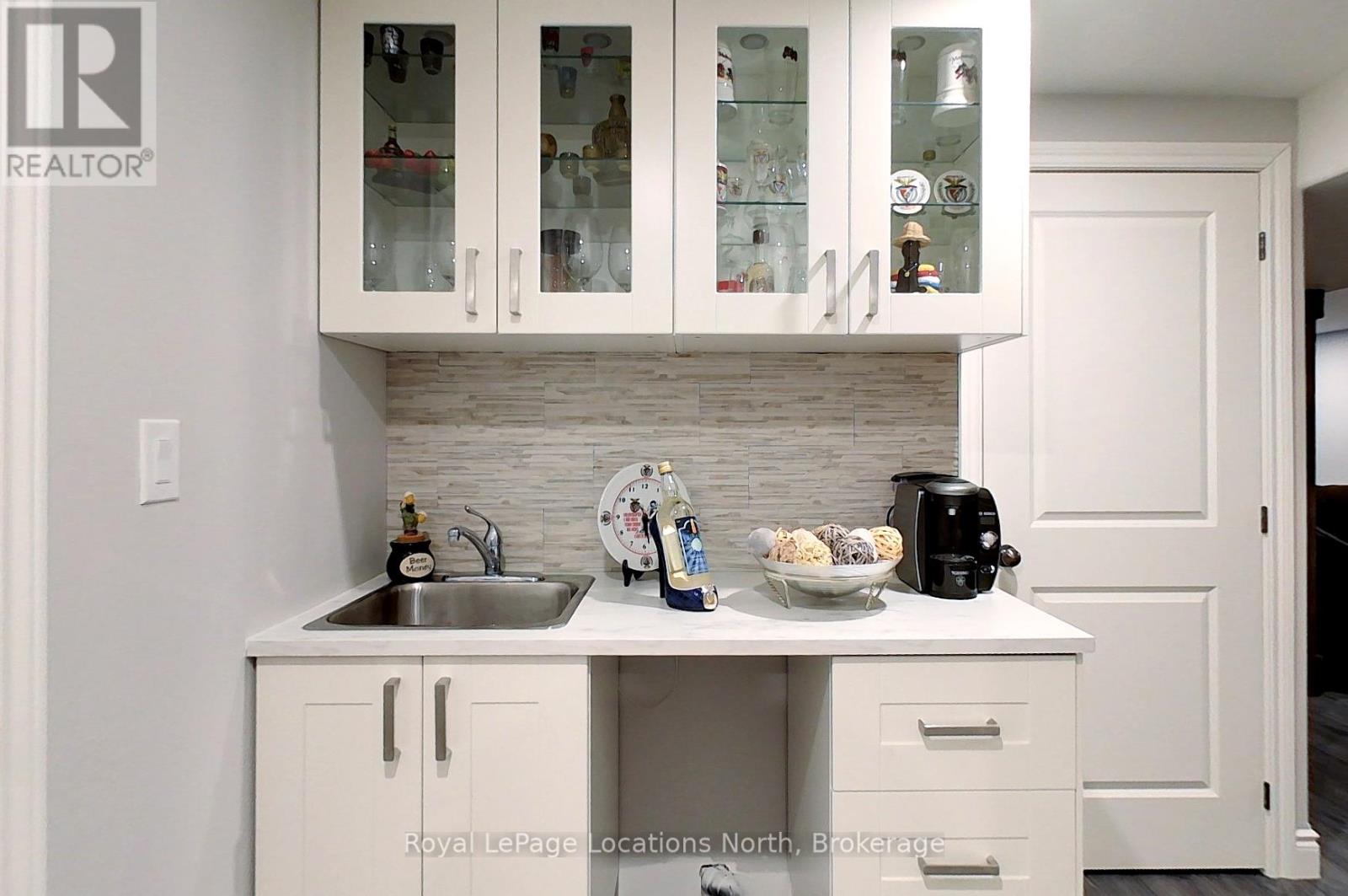 15 Patchell Court, Springwater, Ontario L0M 1P0 - Photo 34 - S12043916