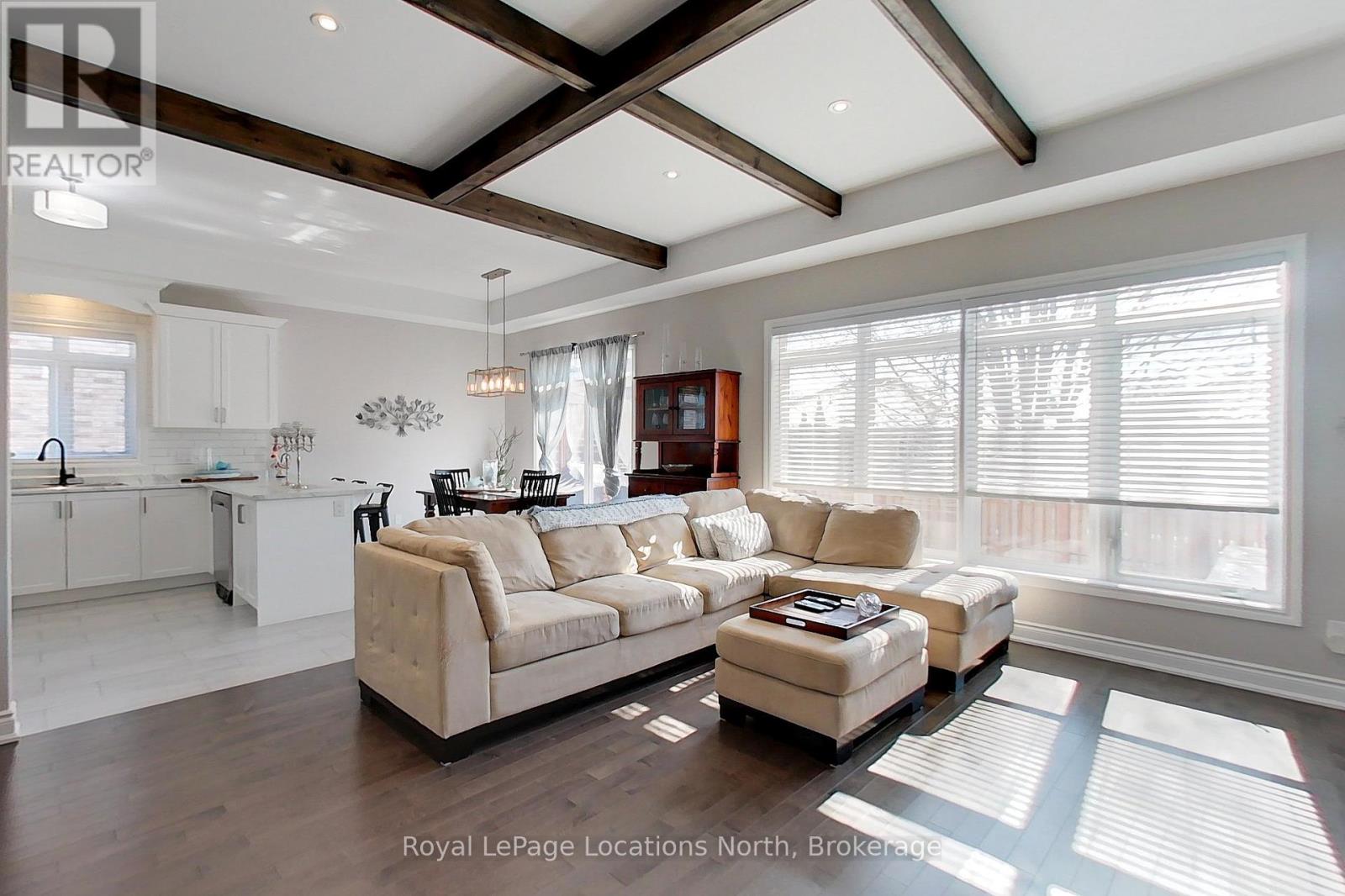 15 Patchell Court, Springwater, Ontario  L0M 1P0 - Photo 4 - S12043916