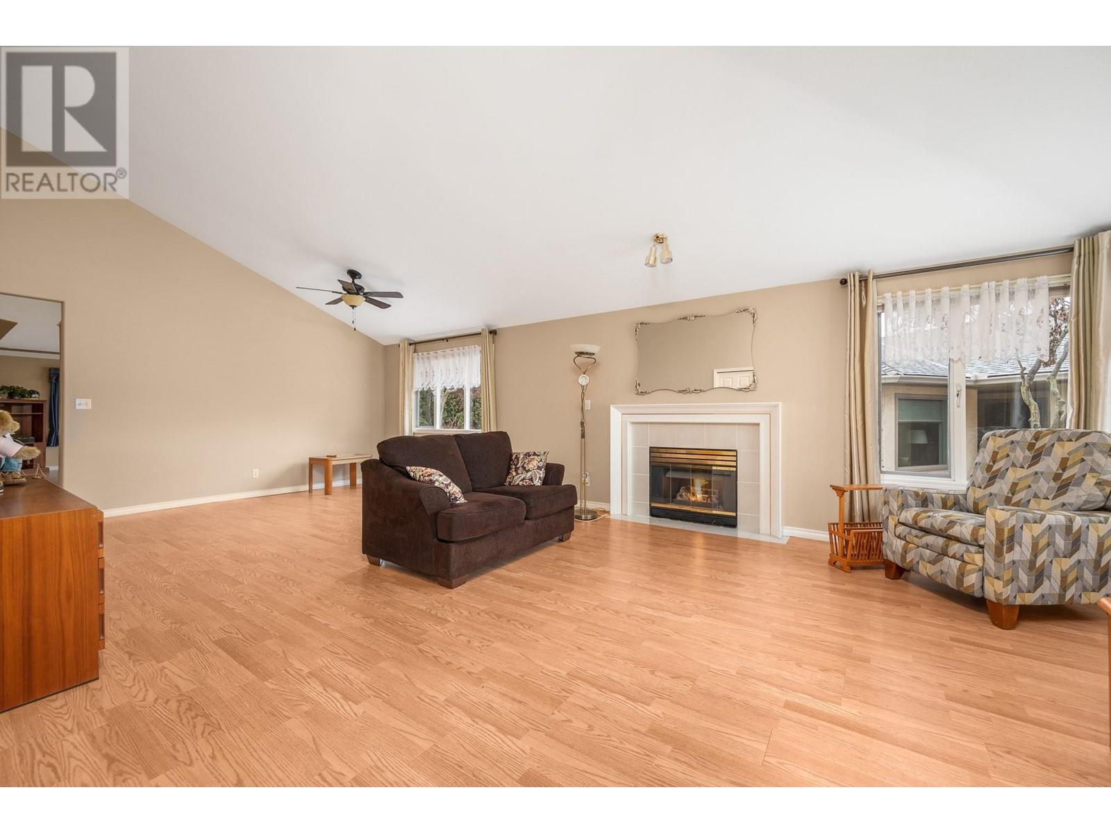 Property at 1400 14 Avenue Unit# 49 image 3