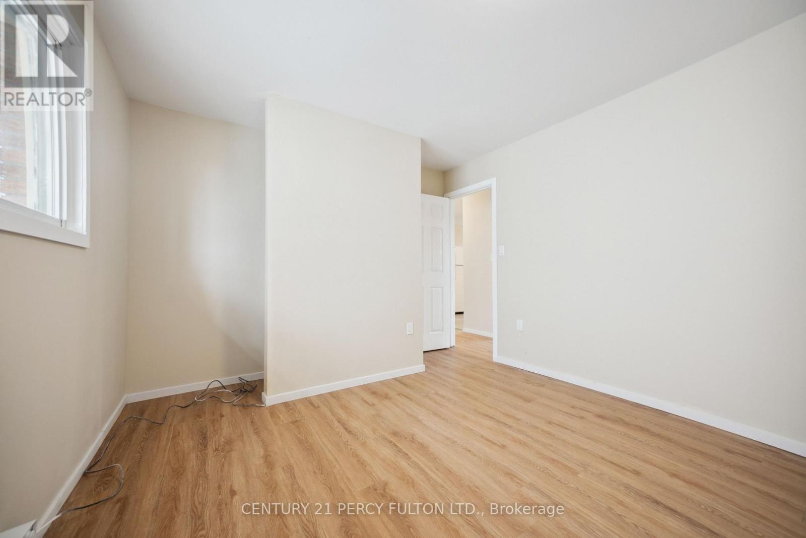 15 Isabel Street E, Belleville, Ontario  K8P 3N4 - Photo 23 - X12126875