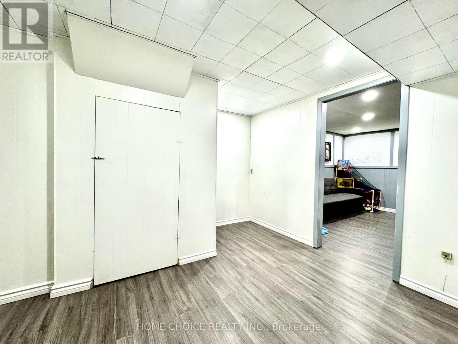 29 Cog Hill Drive, Vaughan, Ontario  L4K 1M6 - Photo 28 - N12155033