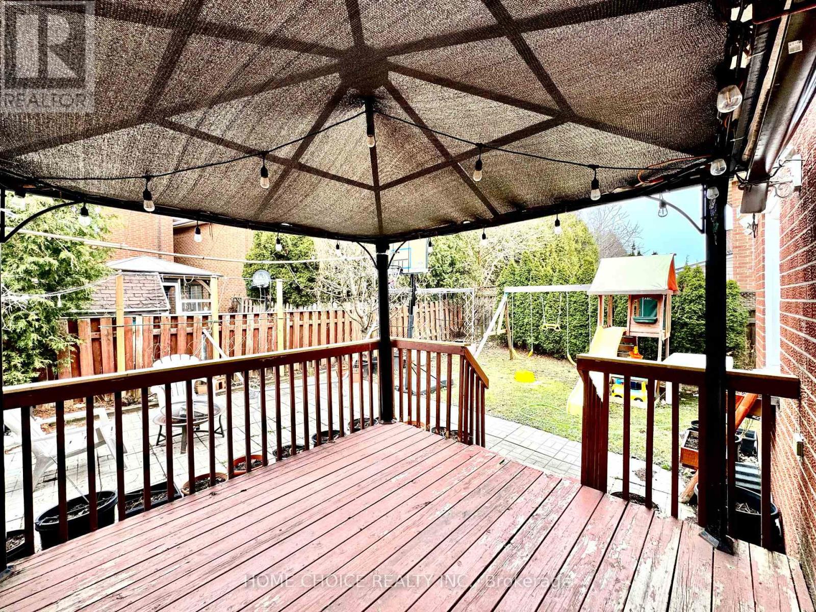 29 Cog Hill Drive, Vaughan, Ontario  L4K 1M6 - Photo 33 - N12155033