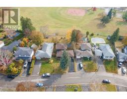 298 ROYWOOD CRESCENT, Newmarket, Ontario