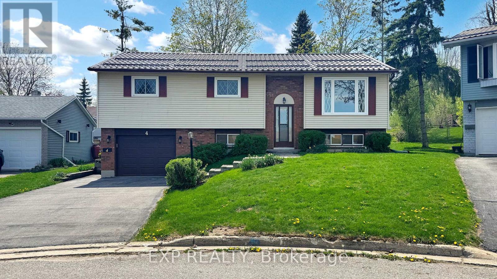 Property at 4 GAUDAUR COURT image 1
