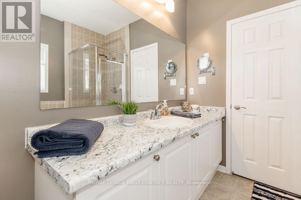 60 Westminster Circle, Barrie, Ontario  L4M 0A5 - Photo 19 - S12155153