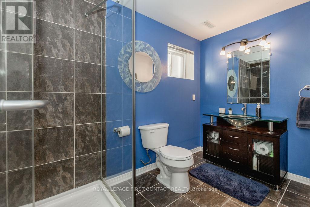 60 Westminster Circle, Barrie, Ontario  L4M 0A5 - Photo 34 - S12155153
