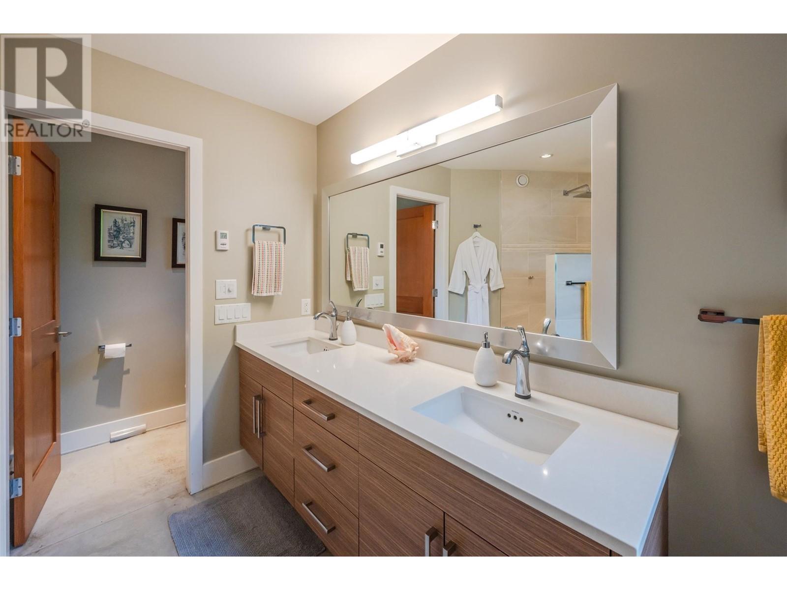 252 Sundial Road, Oliver, British Columbia  V0H 1T2 - Photo 35 - 10347811