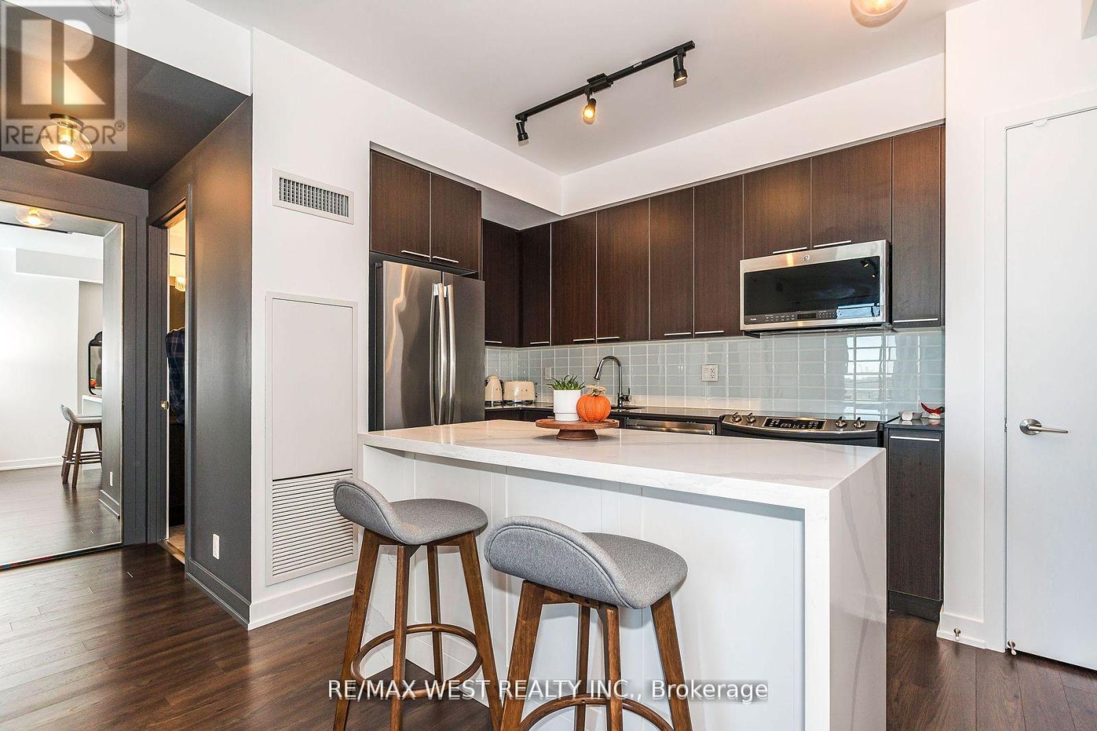 1705 - 10 Park Lawn Road, Toronto (Mimico), Ontario  M8Y 3H8 - Photo 16 - W12155008