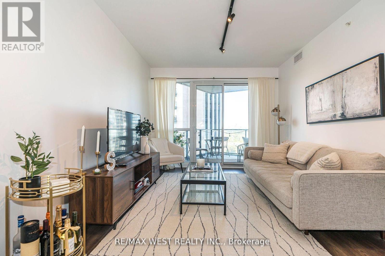 1705 - 10 Park Lawn Road, Toronto (Mimico), Ontario  M8Y 3H8 - Photo 18 - W12155008