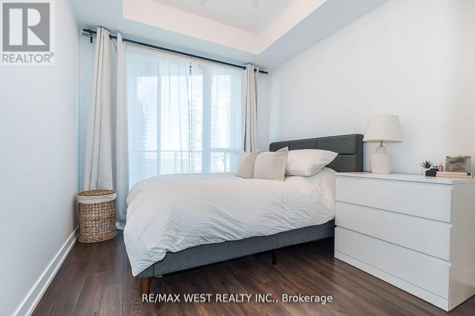 1705 - 10 Park Lawn Road, Toronto (Mimico), Ontario  M8Y 3H8 - Photo 7 - W12155008