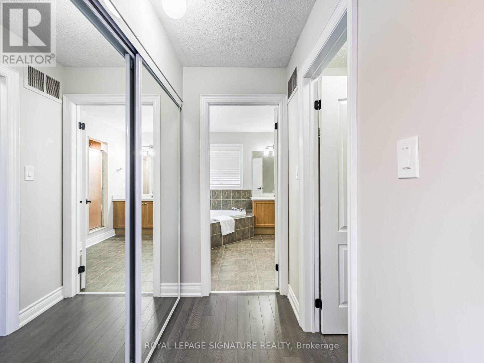 12 Northface Crescent, Brampton, Ontario  L6R 2X9 - Photo 25 - W12155104