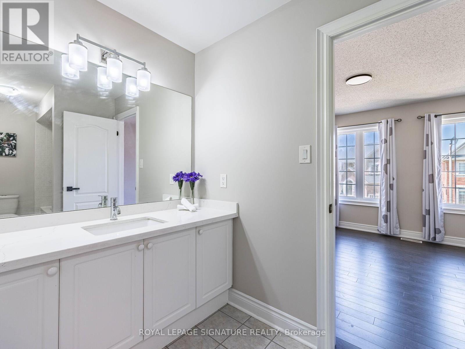 12 Northface Crescent, Brampton, Ontario  L6R 2X9 - Photo 32 - W12155104