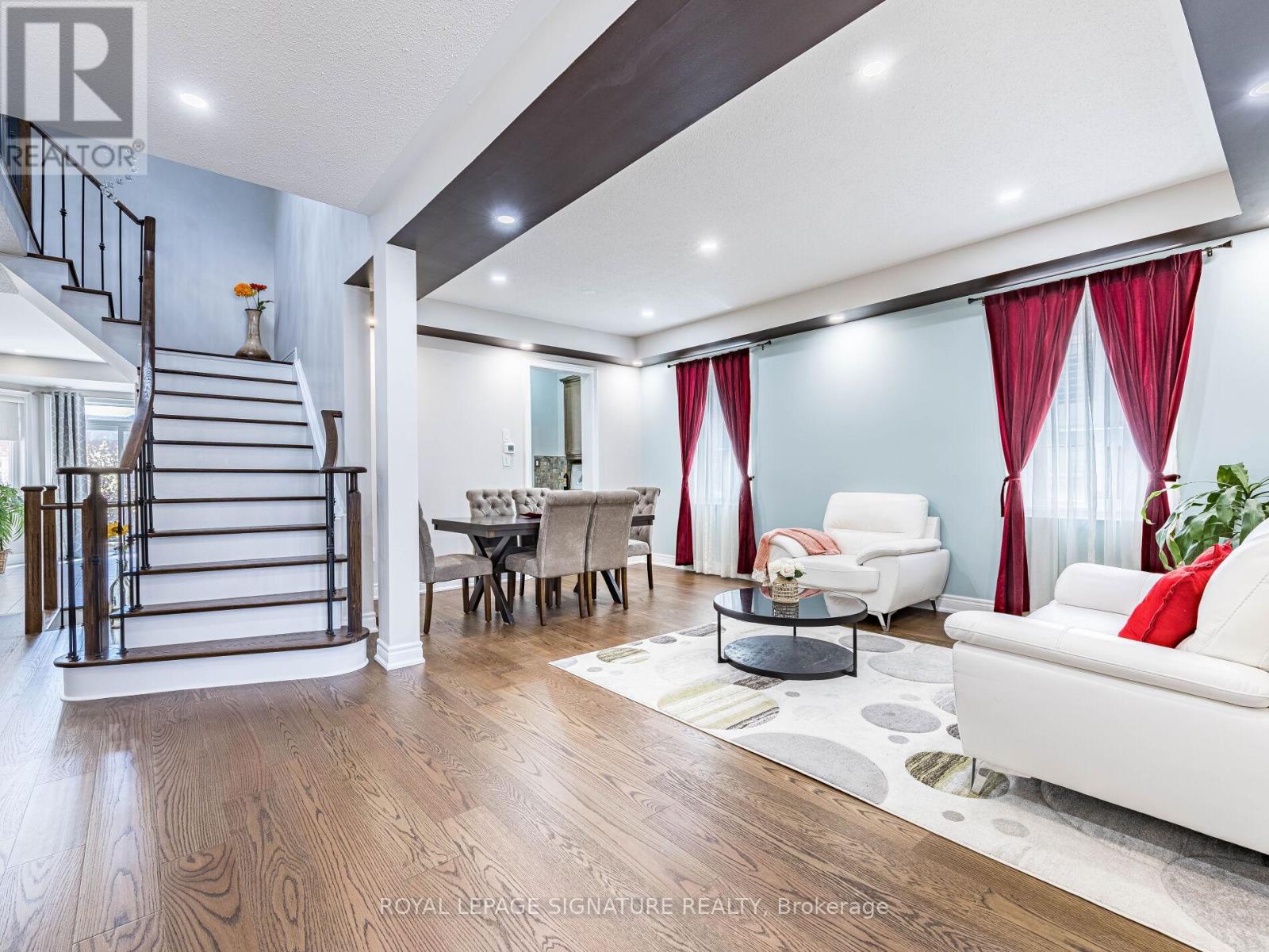12 Northface Crescent, Brampton, Ontario  L6R 2X9 - Photo 7 - W12155104