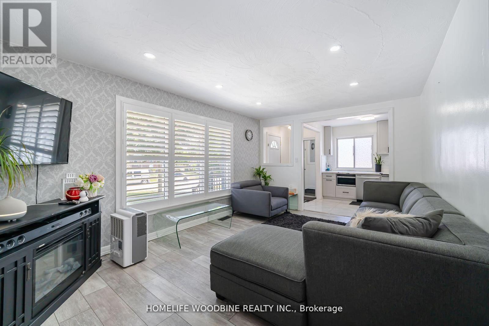 67 Allenby Avenue, Toronto, Ontario  M9W 1S7 - Photo 10 - W12155111
