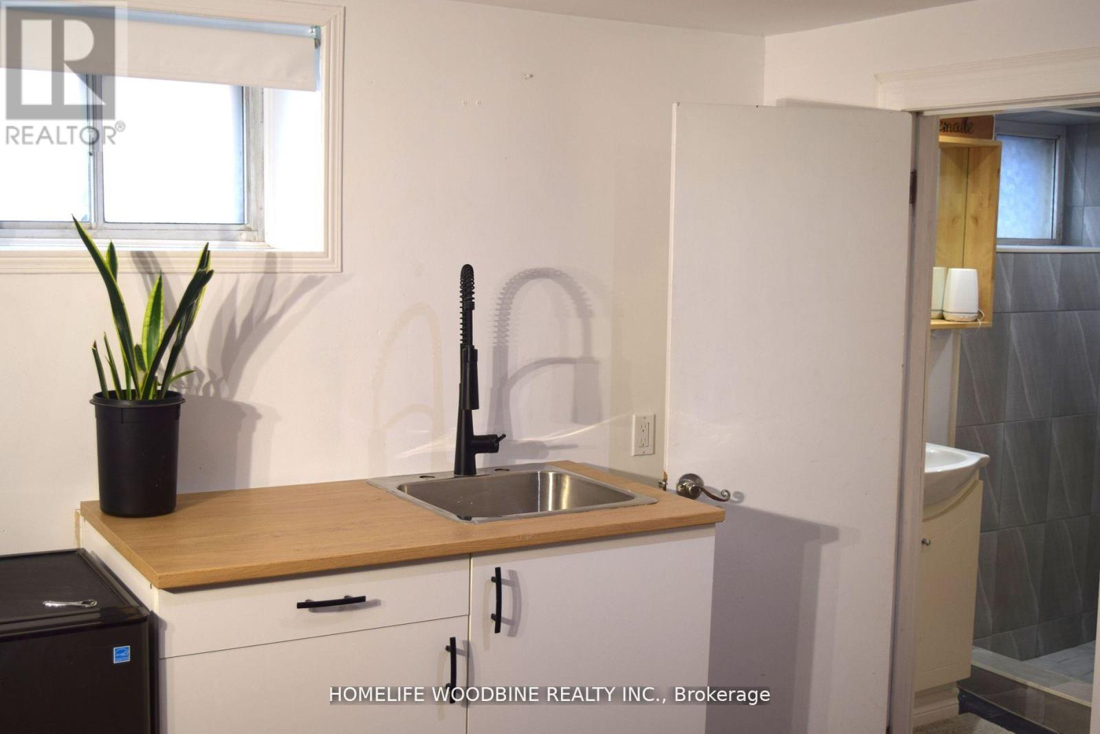 67 Allenby Avenue, Toronto, Ontario  M9W 1S7 - Photo 28 - W12155111