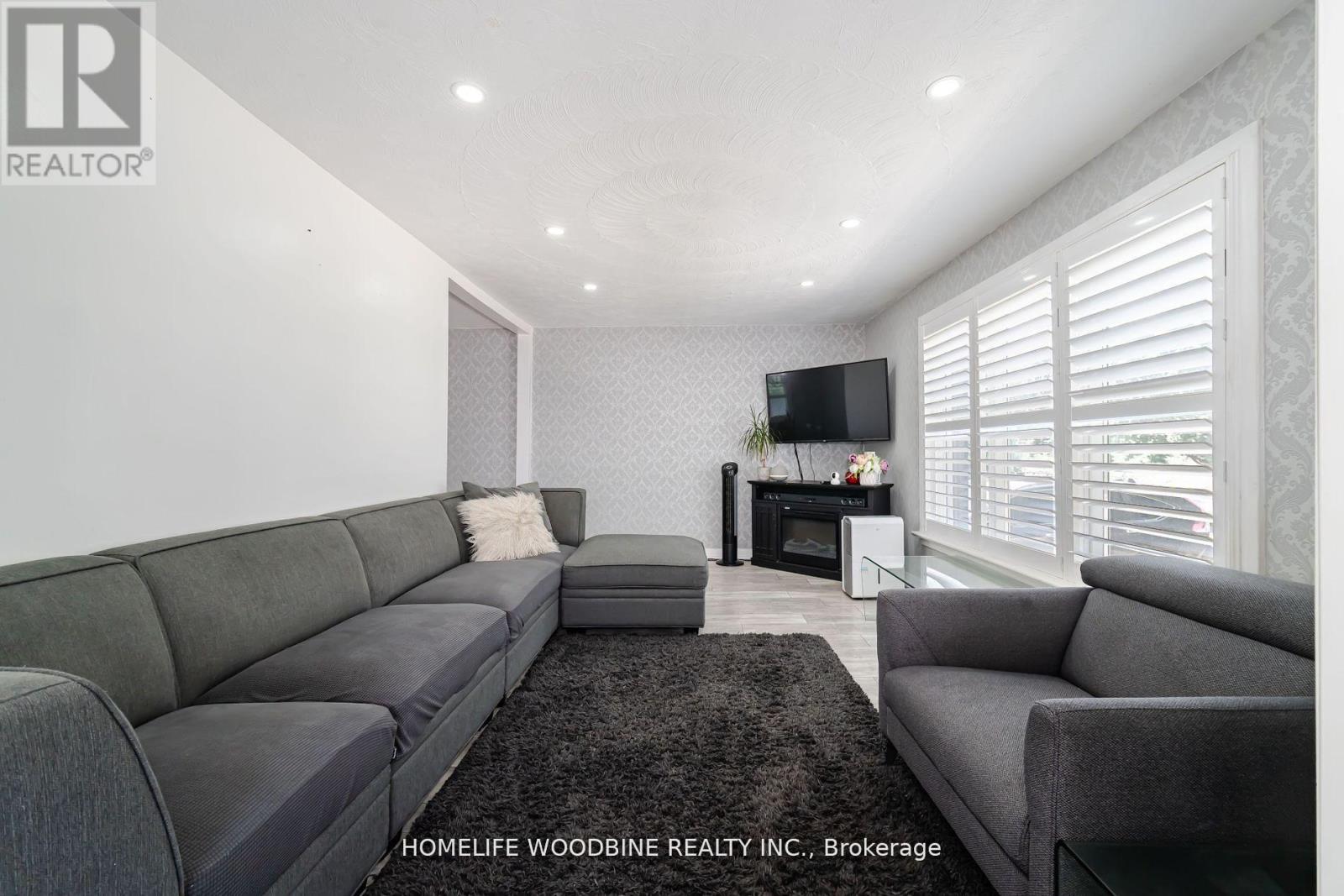 67 Allenby Avenue, Toronto, Ontario  M9W 1S7 - Photo 9 - W12155111