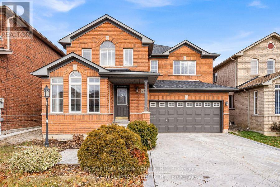 49 Hollowgrove Boulevard, Brampton, Ontario  L6P 1A9 - Photo 1 - W12155121