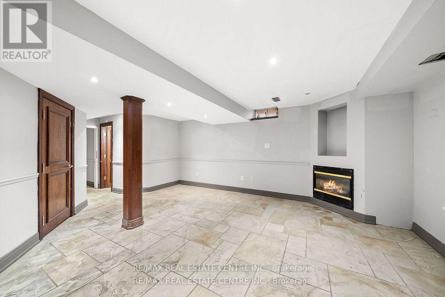 49 Hollowgrove Boulevard, Brampton, Ontario  L6P 1A9 - Photo 31 - W12155121