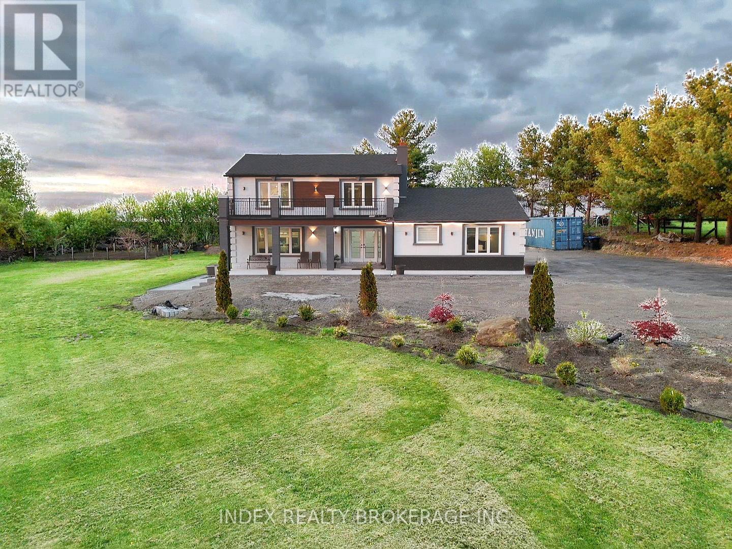 15277 Dixie Road, Caledon, Ontario  L7C 2N1 - Photo 2 - W12155154