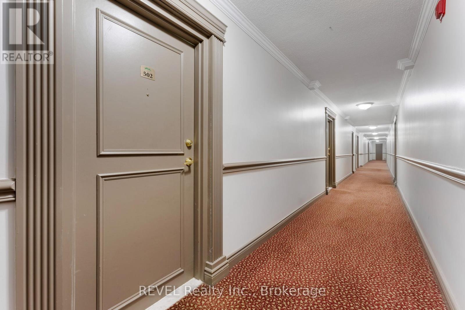 502 - 6390 Huggins Street, Niagara Falls, Ontario  L2H 1H1 - Photo 3 - X12155220