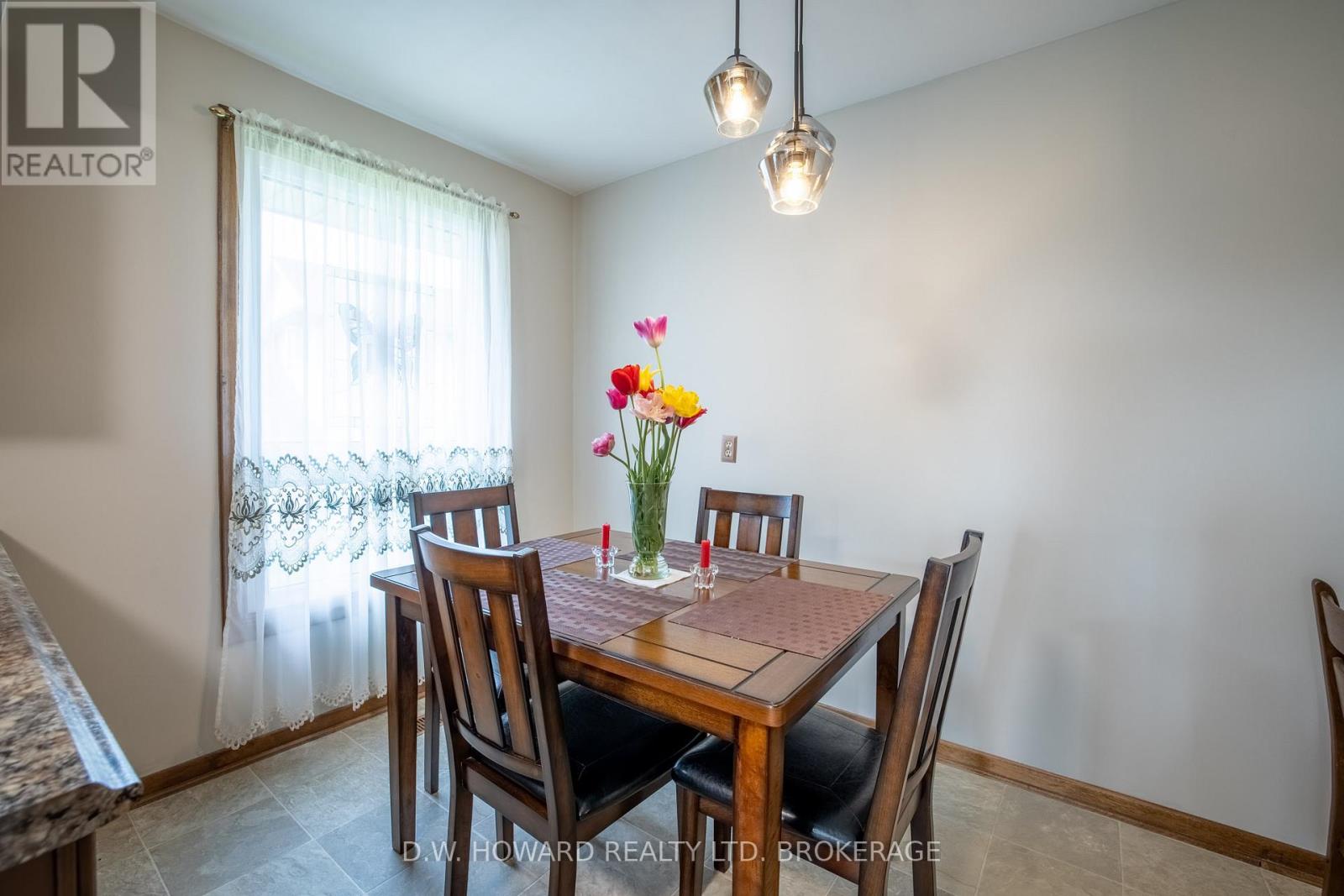 2495 Coral Avenue, Fort Erie (Stevensville), Ontario  L0S 1S0 - Photo 14 - X12155261