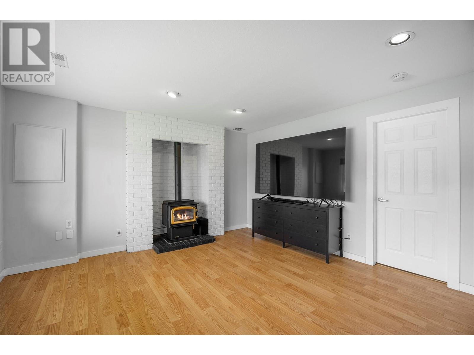 2064 Van Horne Drive, Kamloops, British Columbia  V1S 1G3 - Photo 34 - 10348370