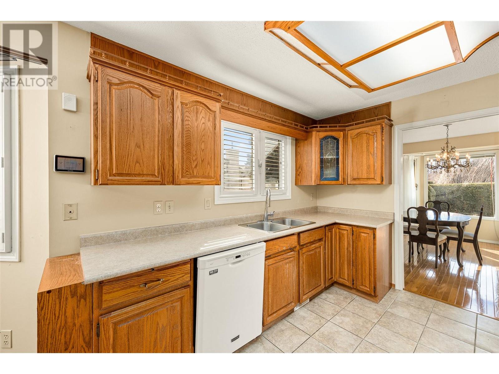 2200 Gordon Drive Unit# 82, Kelowna, British Columbia  V1Y 8T7 - Photo 14 - 10348375