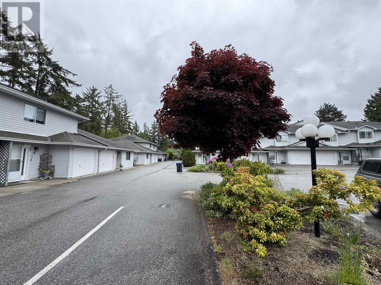 10 5706 Ebbtide Street, Sechelt, British Columbia  V7Z 0J4 - Photo 3 - R3003830
