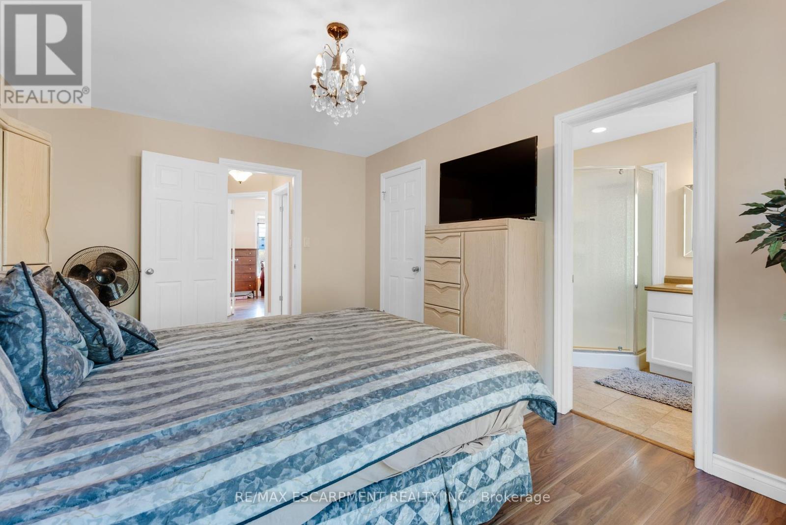 9488 North Chippawa Road, West Lincoln, Ontario  L0R 1E0 - Photo 21 - X12155044