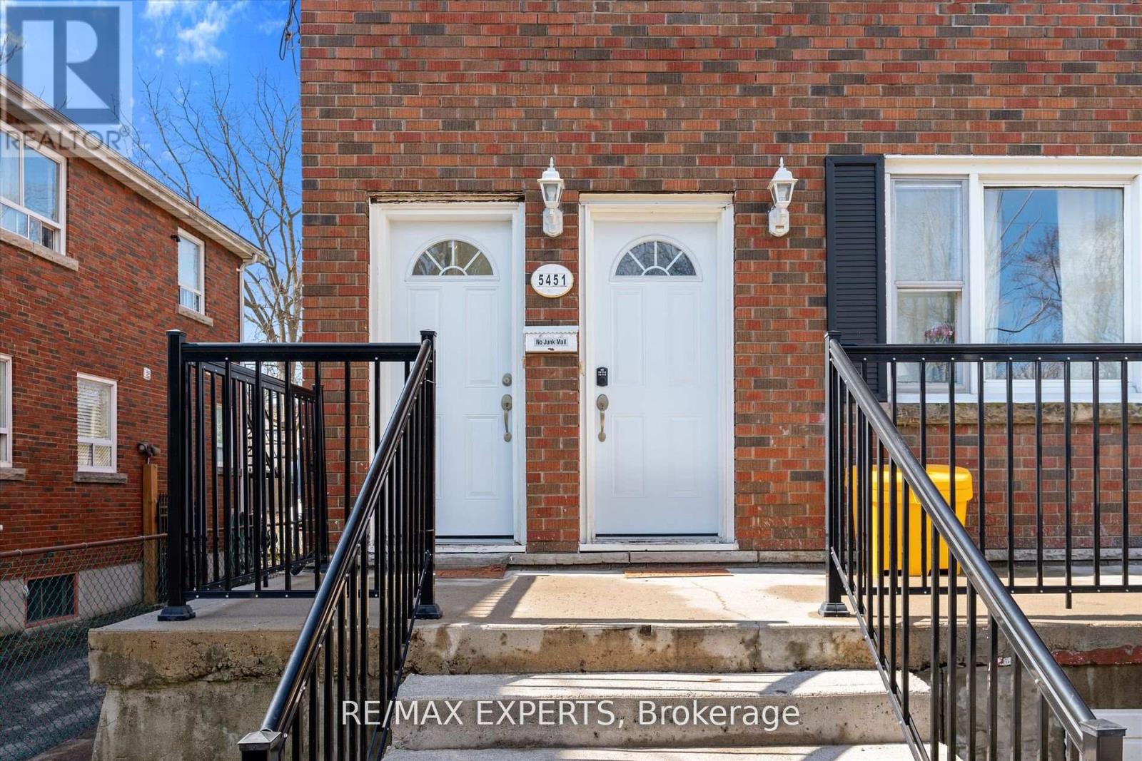5451 Ontario Avenue, Niagara Falls, Ontario  L2E 3S4 - Photo 12 - X12155057
