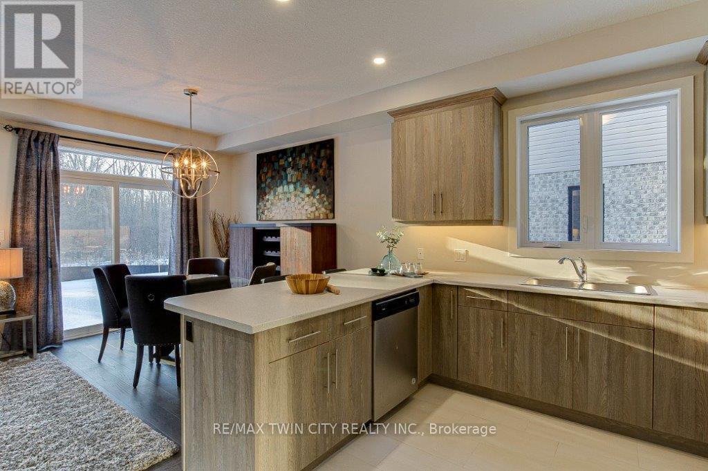 Photo 13 of 24 for 2274 Southport Crescent N