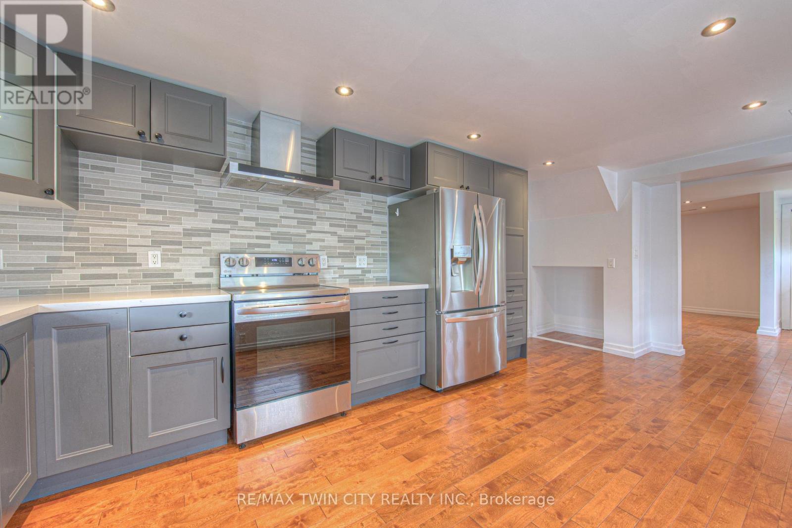 22 Dundonald Road, Cambridge, Ontario  N1S 3H3 - Photo 8 - X12155093