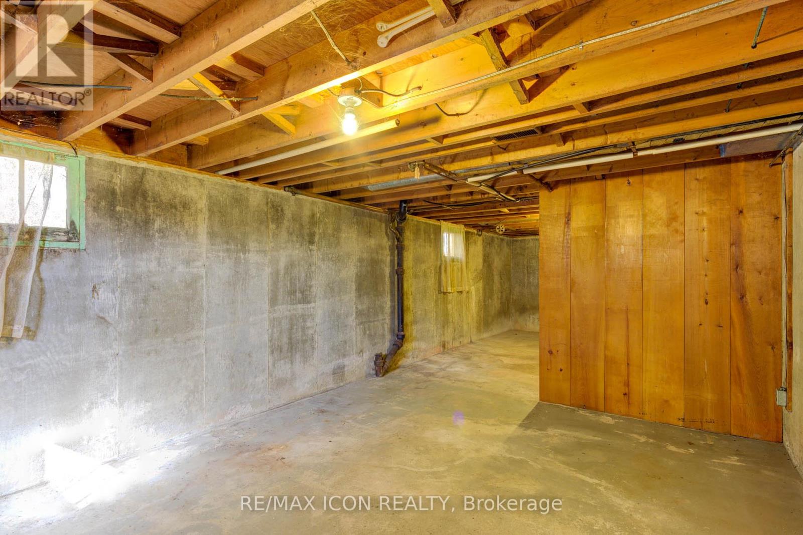 385 Main Street S, Wellington North, Ontario  N0G 2L3 - Photo 24 - X12155105