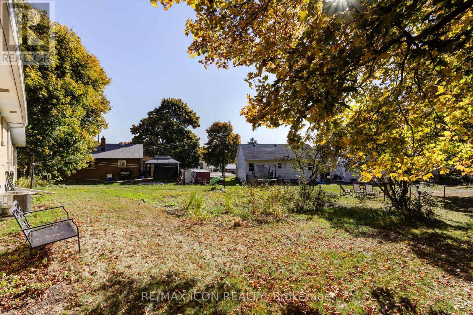 385 Main Street S, Wellington North, Ontario  N0G 2L3 - Photo 27 - X12155105