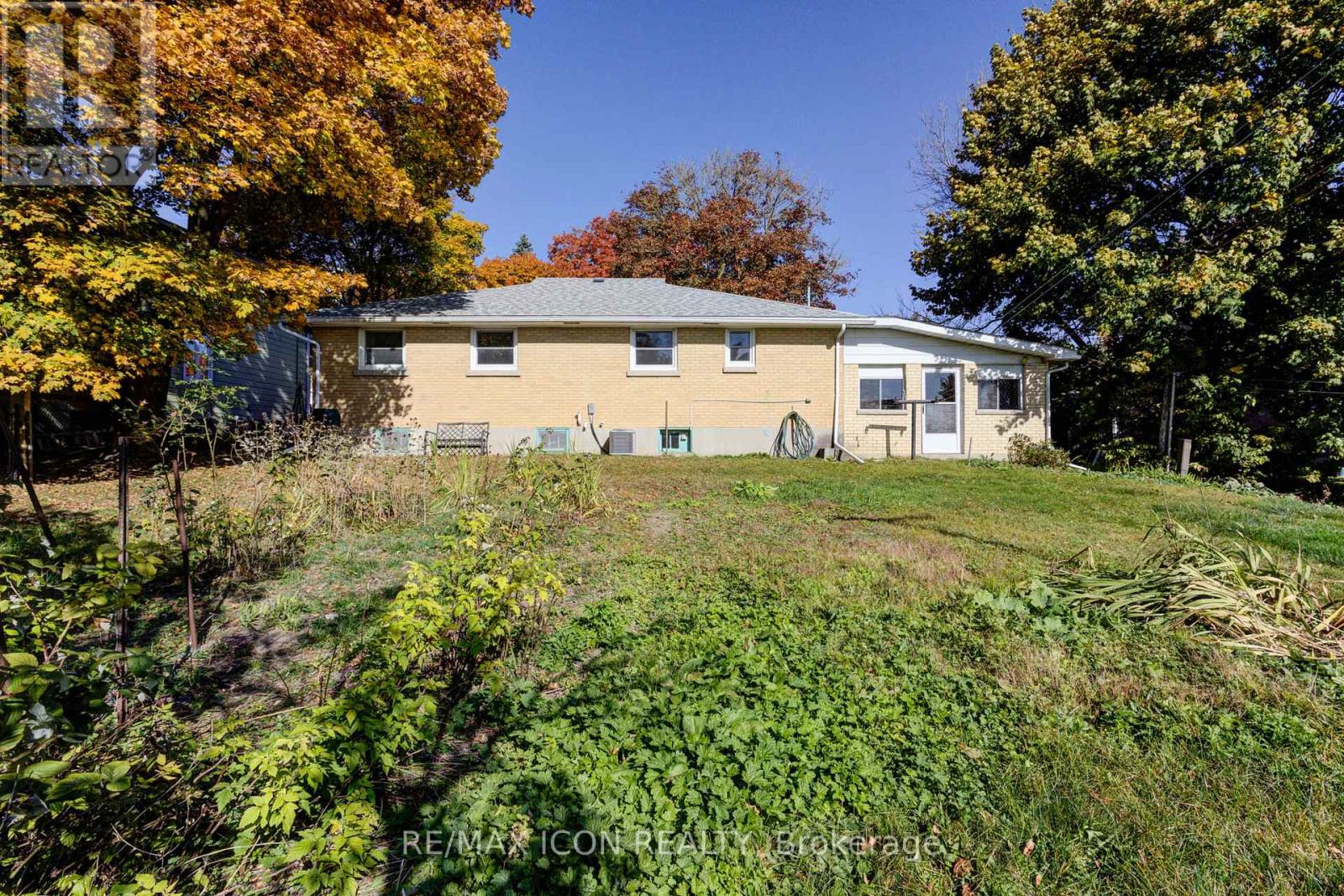 385 Main Street S, Wellington North, Ontario  N0G 2L3 - Photo 29 - X12155105