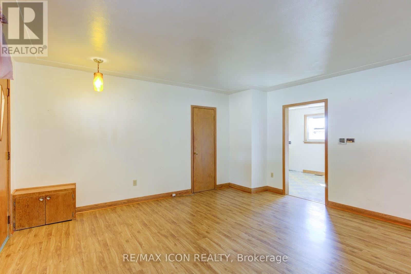385 Main Street S, Wellington North, Ontario  N0G 2L3 - Photo 8 - X12155105