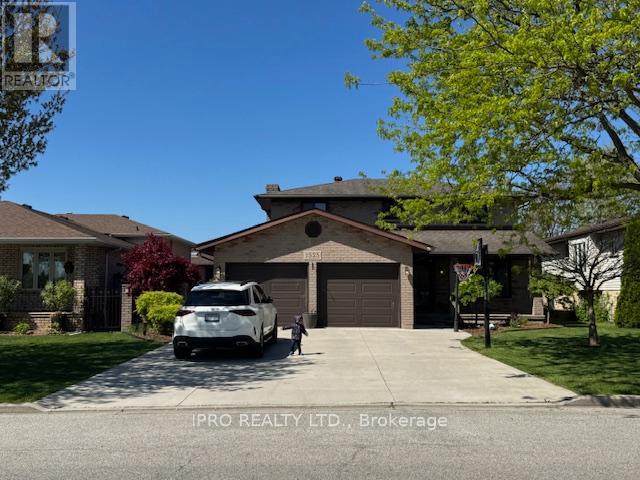 1525 South Pacific Avenue, Windsor, Ontario  N8X 4Z6 - Photo 1 - X12155107