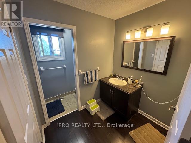 1525 South Pacific Avenue, Windsor, Ontario  N8X 4Z6 - Photo 5 - X12155107